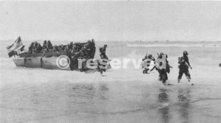 infantry-landing-on-gela-beach_ww2-gela-sbarco