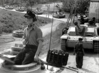 colonna d'assalto tedesche Stug III in Italia Estate 1943